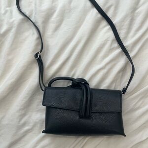 Chic Black Crossbody Bag